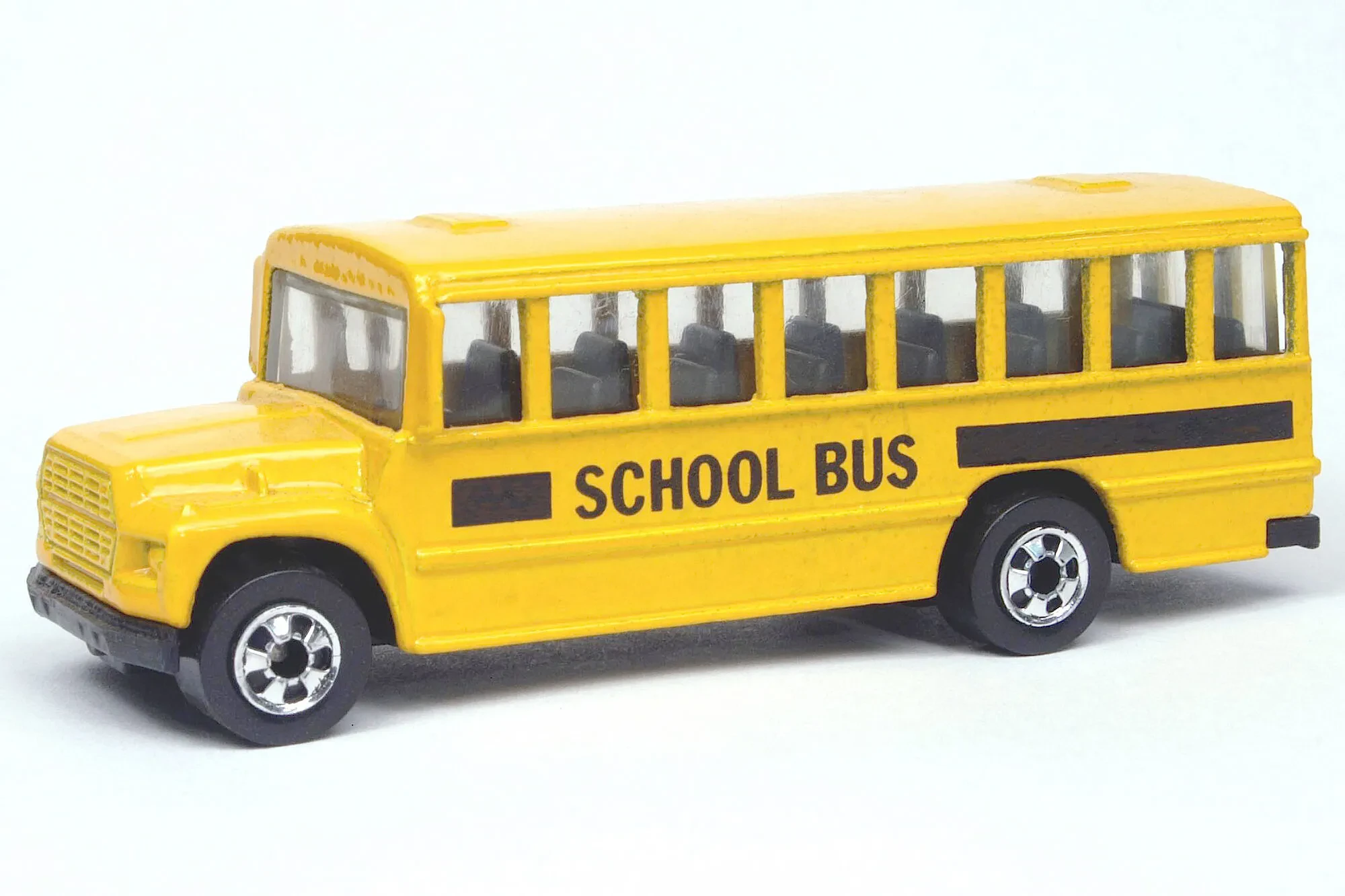 Hot Wheels school bus diecast