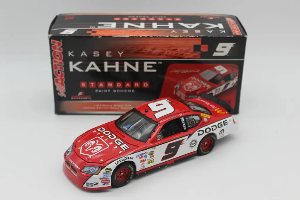 img/3648_kasey-kahne-95-diecast-cars-a-collectors-dream.webp