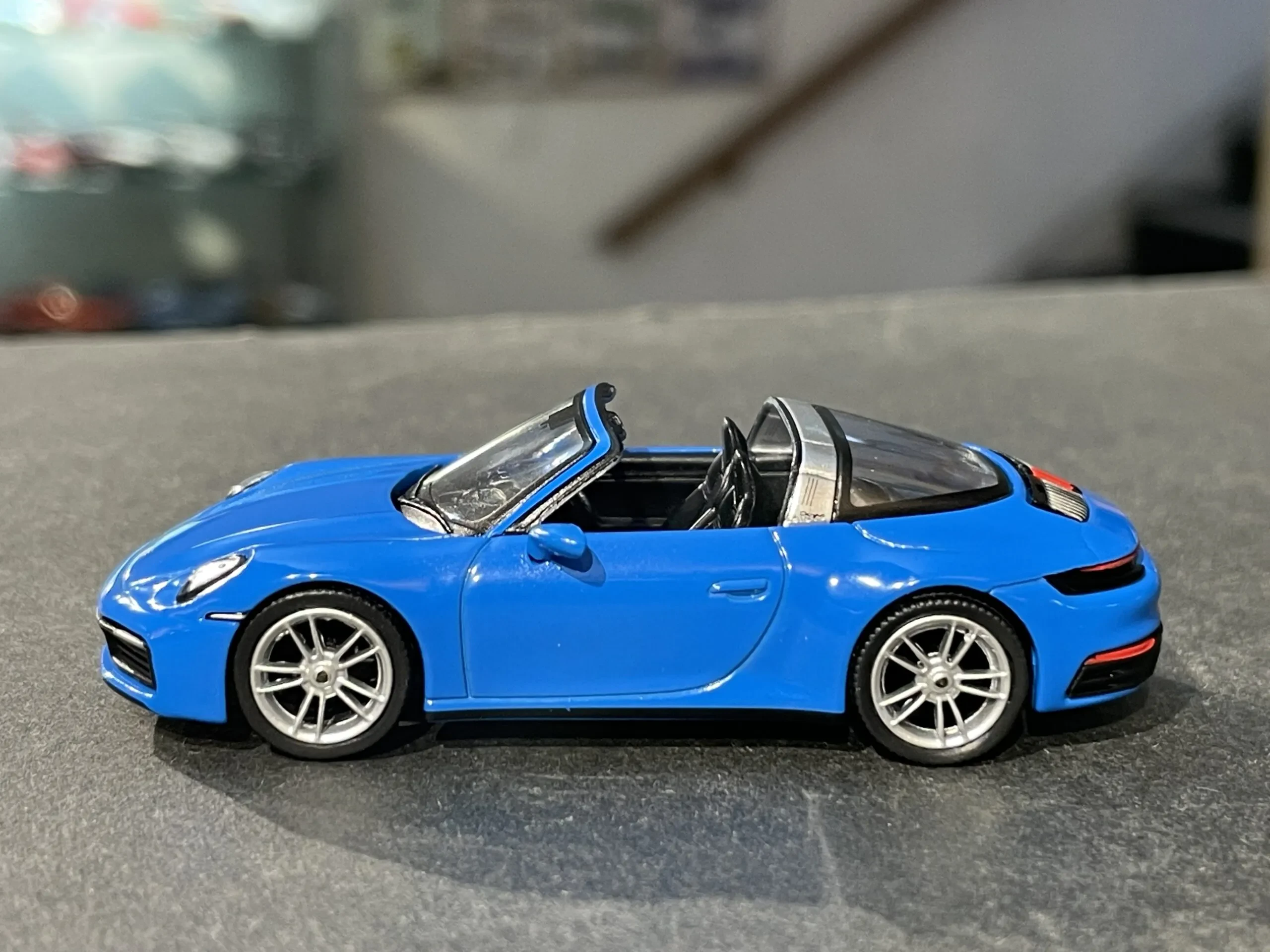 Mini GT Porsche 911
