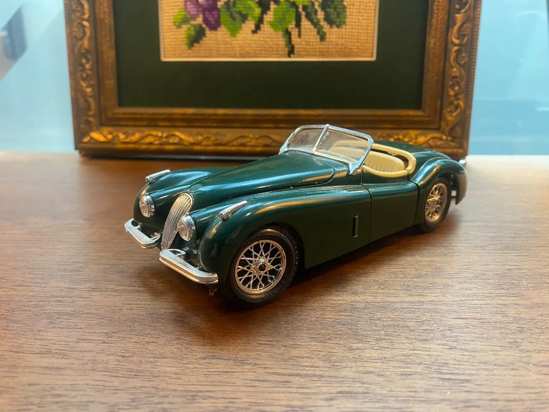 Jaguar XK diecast car example