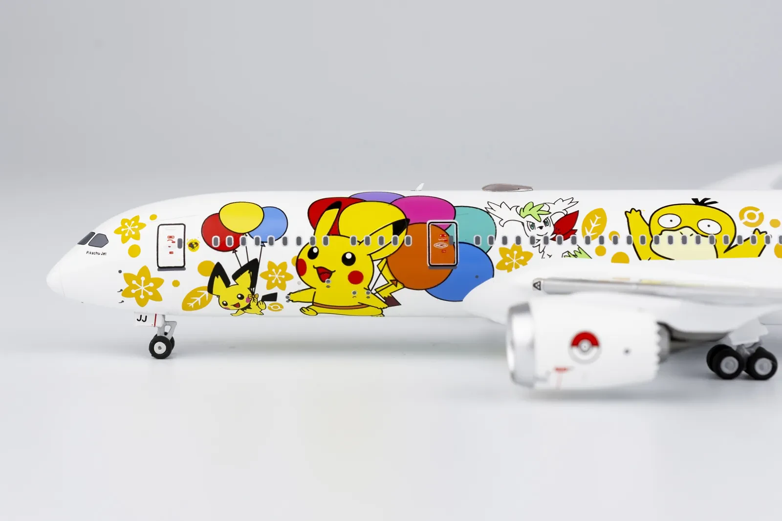 Falcon Model 1:100 Scale Boeing 787