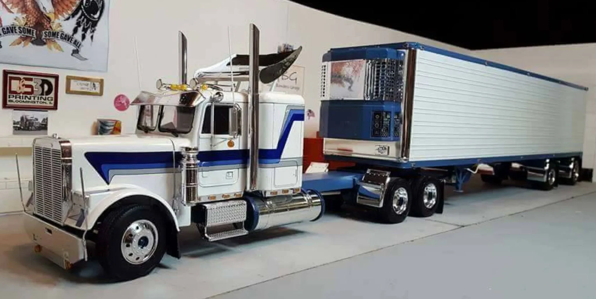 Diecast pipeline truck and trailer