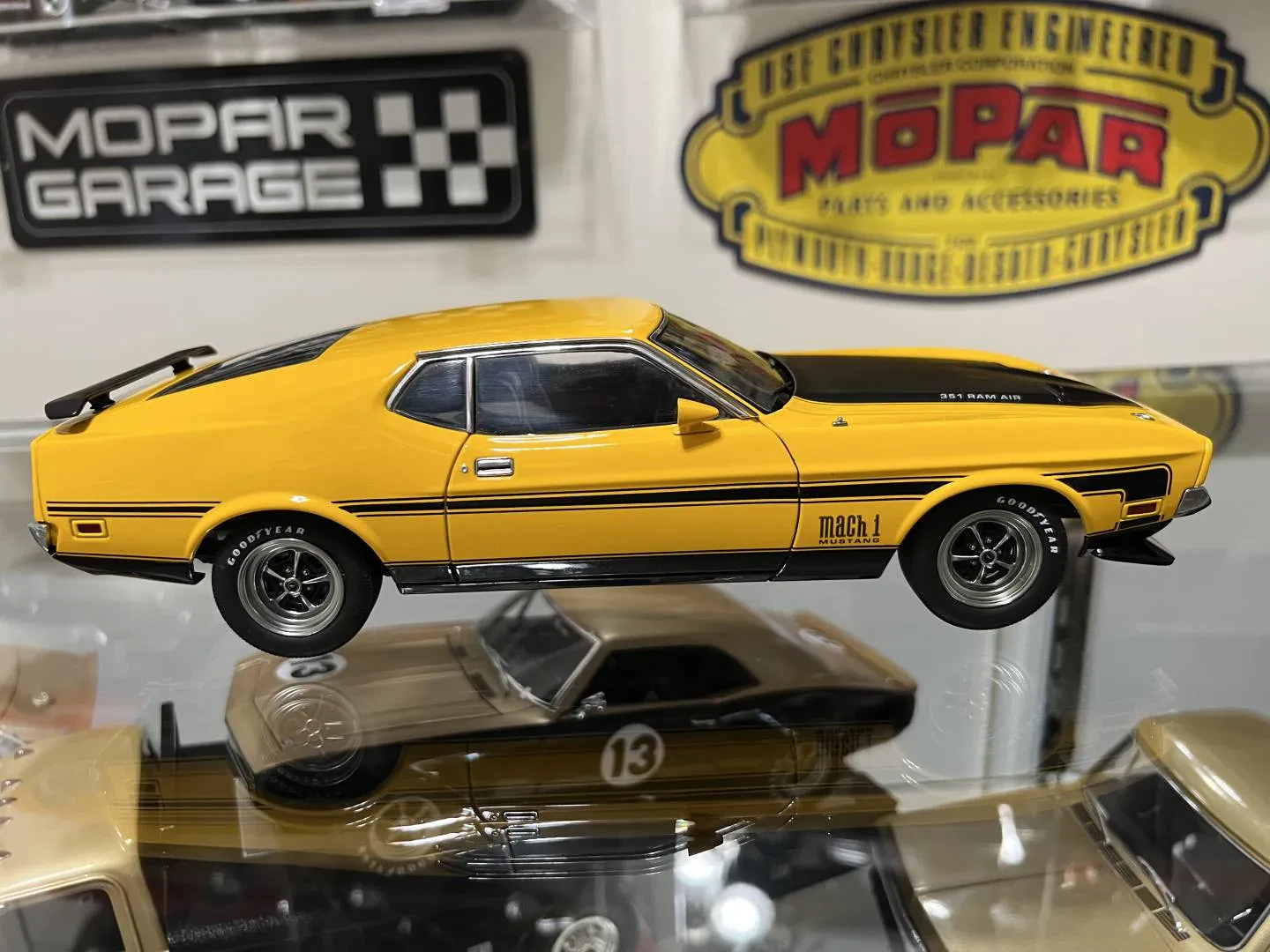 1971 Mustang Mach 1 Diecast Collection
