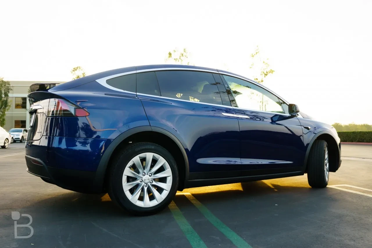 Tesla Model X Diecast with Falcon Wing Doors
