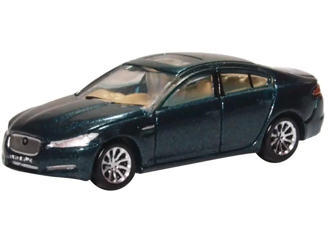 Jaguar XF Sportbrake Diecast 118 scale