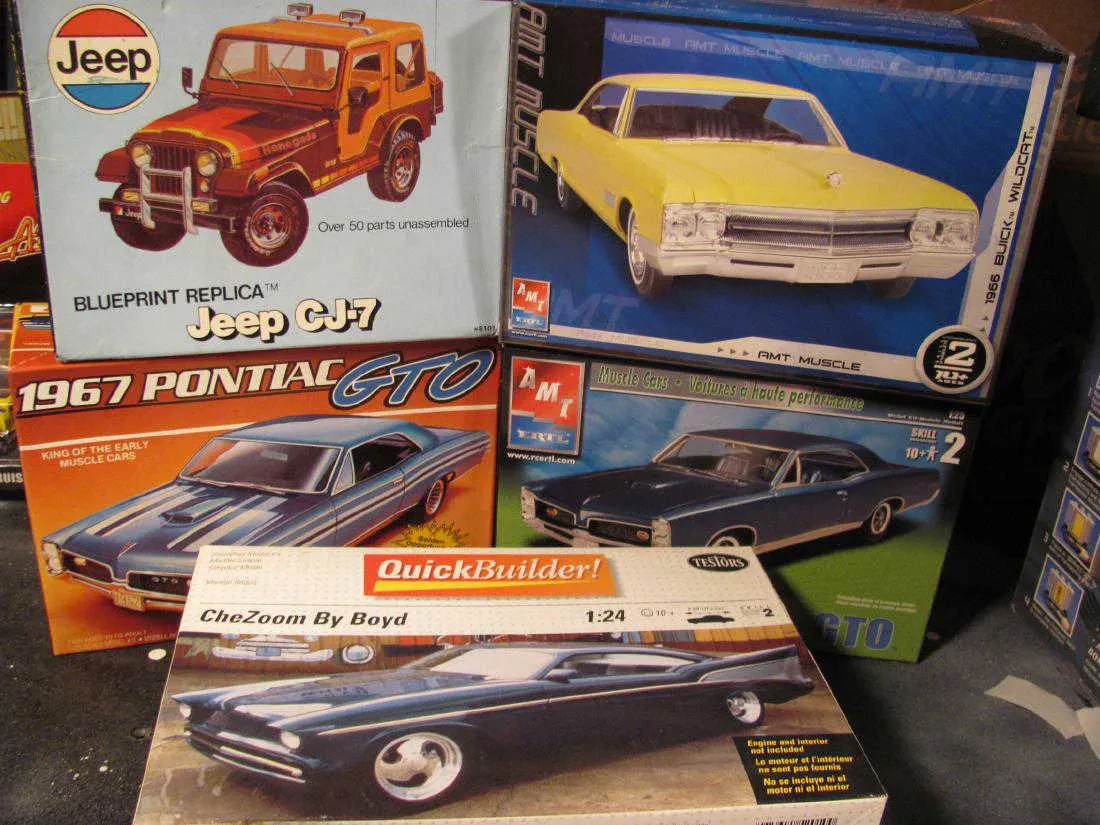 img/3774_unassembled-diecast-model-kits-a-fun-hobby-for-all.webp