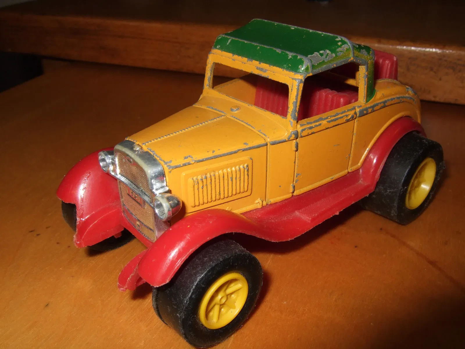 Tootsietoy model car