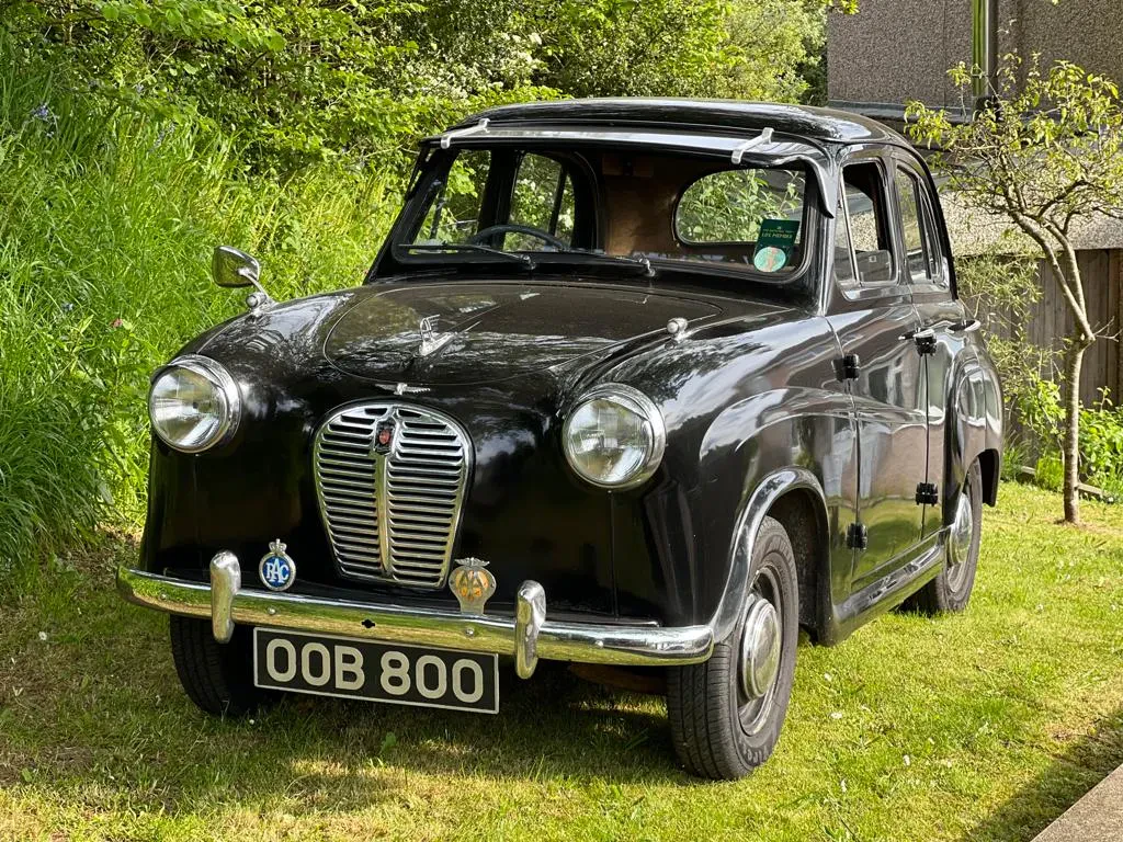 Austin A30 diecast model