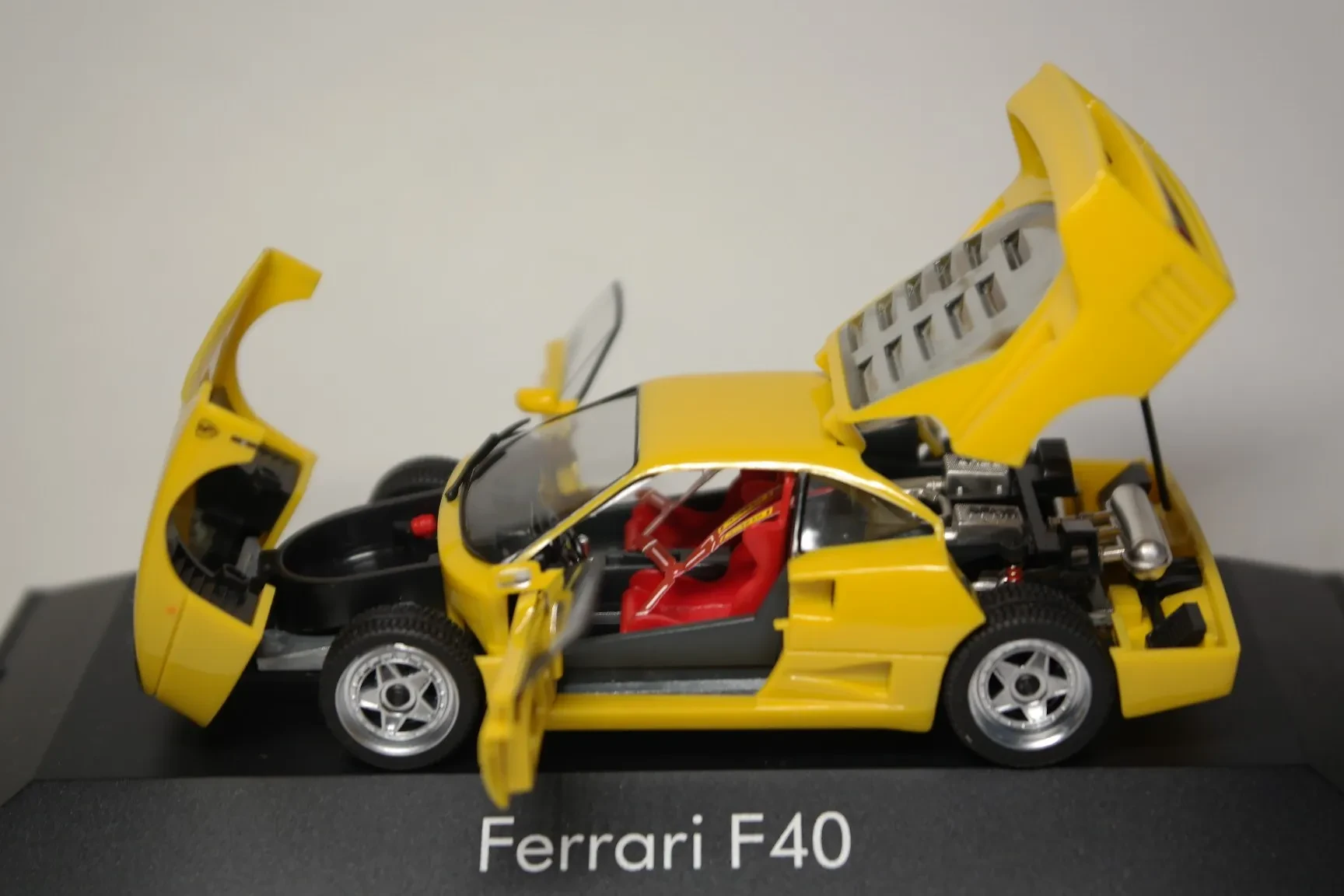Ferrari F40 Diecast