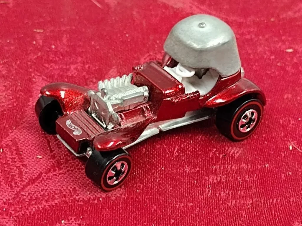 Close up of Redline Hot Wheel