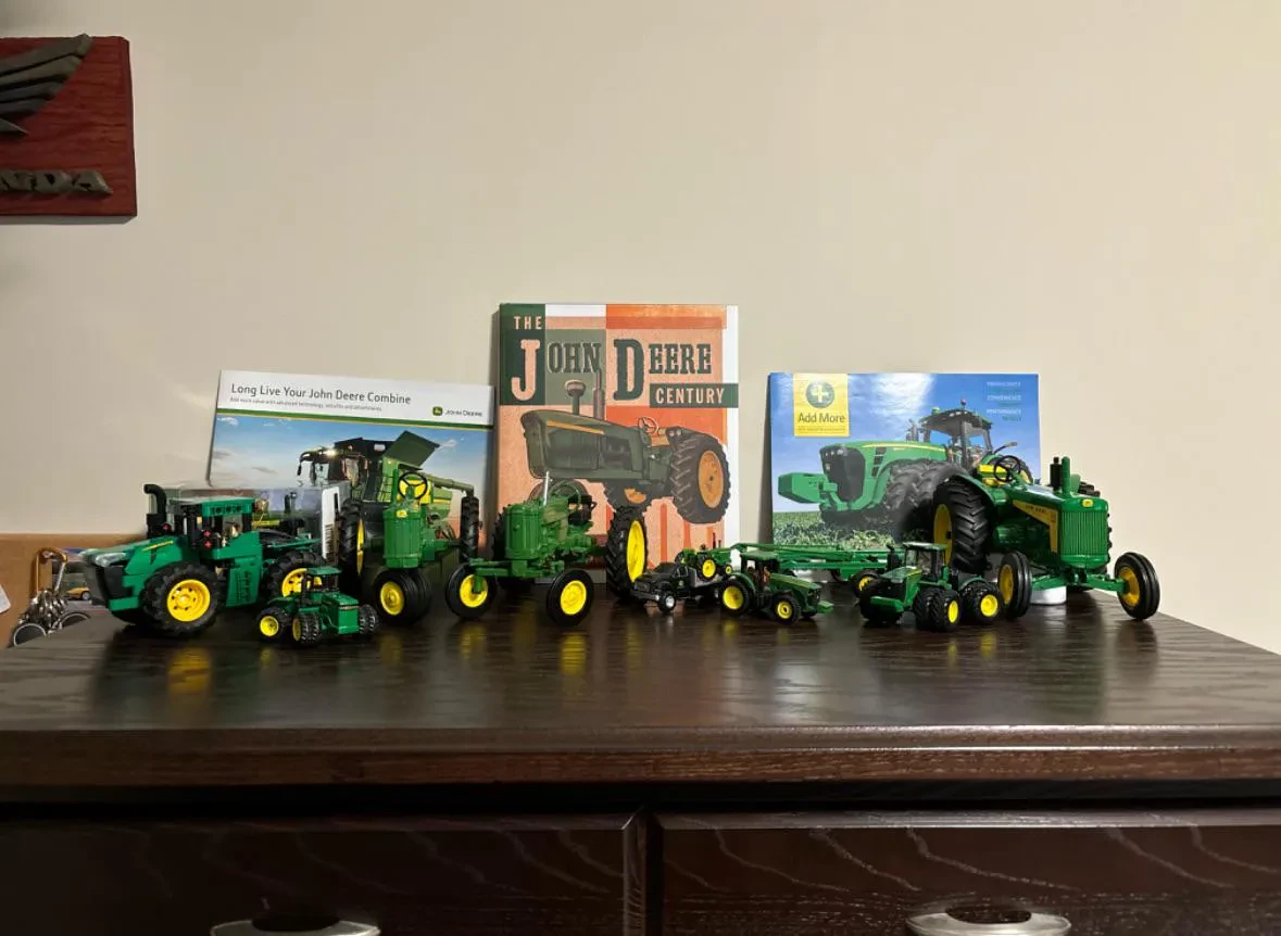 diecast display case example