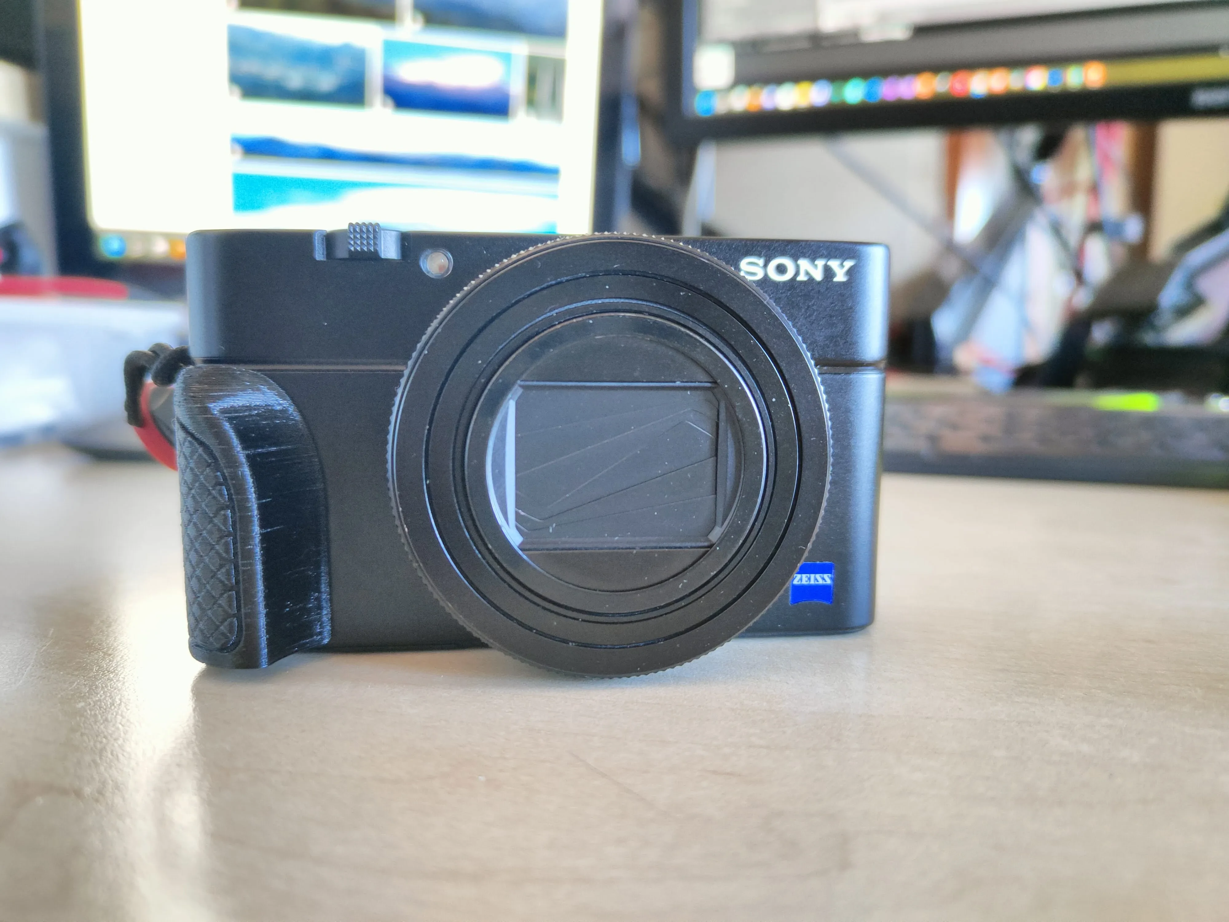 RX100 Diecast Model Front View