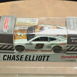 img/3642_chase-elliotts-little-caesars-diecast-a-collectors-guide.webp
