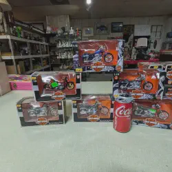 img/3924_lets-talk-avon-and-harley-davidson-diecast-motorcycles.webp